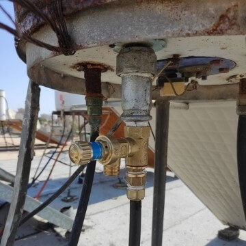 שירותי תיקון נזילה בדוד שמש איתור נזילות